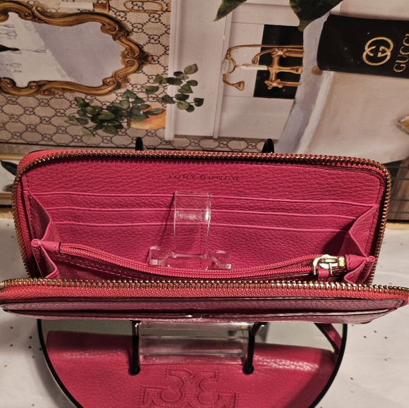 Tory Burch Harper Fiesta Continental Zip-around Wallet - Picture 6 of 16